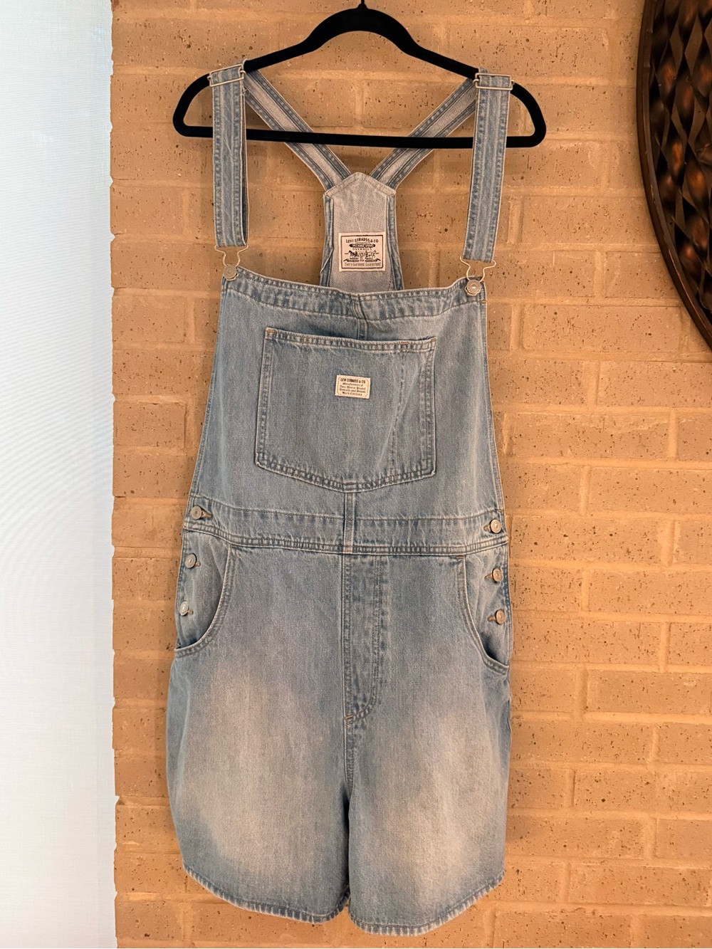 • Levi’s • Utility Shortalls •